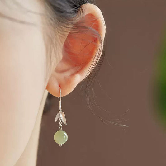 Jade-Ohrhänger aus 999er Sterlingsilber mit Hetian-Jade-Perle und Bambusblatt-Anhänger