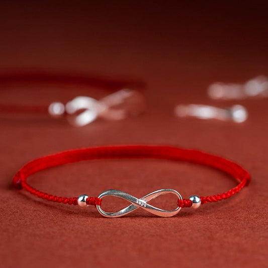 Antike tibetisch-buddhistische Tradition: Armband/Fußkettchen aus 925er Sterlingsilber mit endlosem Knoten zum Schutz und Glück.