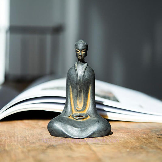 Spirituelle, handgefertigte Buddha-Statue aus Eisenpulver-Rostguss-Harz zur Dekoration Ihres Zuhauses