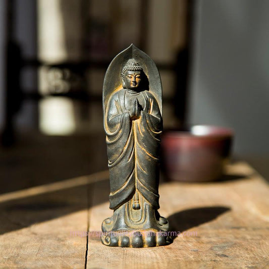 Spirituelle, handgefertigte Buddha-Statue „Sakyamuni Namaste“ aus Eisenpulver-Rostguss-Harz
