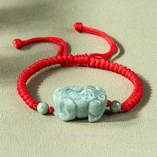 Jade Handgefertigtes Armband aus natürlichem Jade mit PiXiu-Schutzmotiv und King-Kong-Knoten