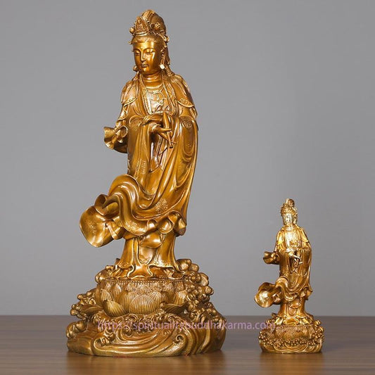 Kwan Yin Avalokitesvara mit Vase – Messing- und Kupferstatue zur Dekoration Ihres Zuhauses