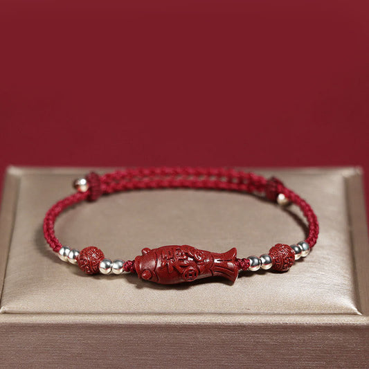 Bracelet tressé en argent sterling 925, orné d'une carpe koï, d'un poisson Fu, de cinabre et d'une pièce de cuivre, symbole de richesse et de tradition bouddhiste tibétaine ancienne (cordon rouge).