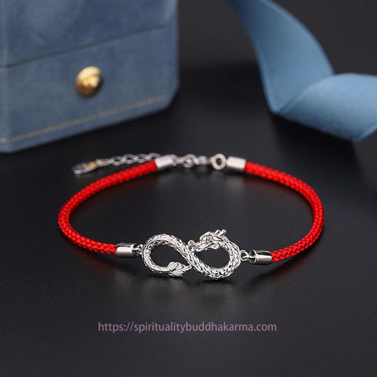 Altes tibetisch-buddhistisches Armband mit roter Schnur – Jahr des Drachen – 999er Sterlingsilber – Endlose Knoten – Glücks- und Schutzarmband