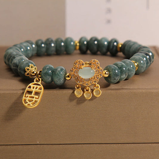 Armband aus natürlichem Jade mit chinesischem Schloss-Anhänger – Symbol für Frieden, Glück und Fülle 