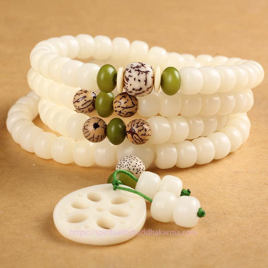 Bracelet porte-bonheur Mala de 108 perles blanches de Bodhi, symbole de spiritualité et de karma 