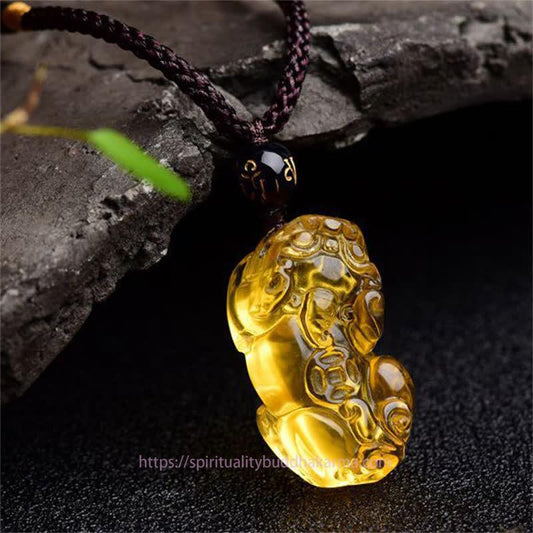 Pendentif PiXiu en citrine dorée, symbole de richesse et de Feng Shui, pour le chakra du plexus solaire (troisième chakra). 