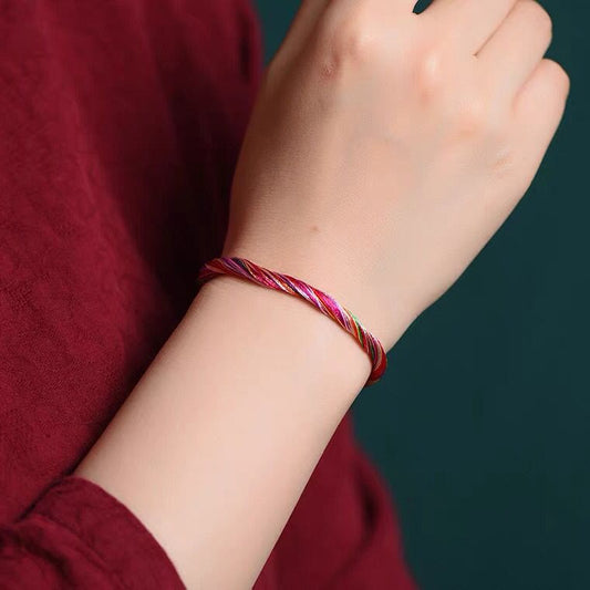 Altes tibetisch-buddhistisches Armband aus fünf bunten Fäden zum Schutz vor dem Drachenbootfest (Erwachsene und Kinder) 